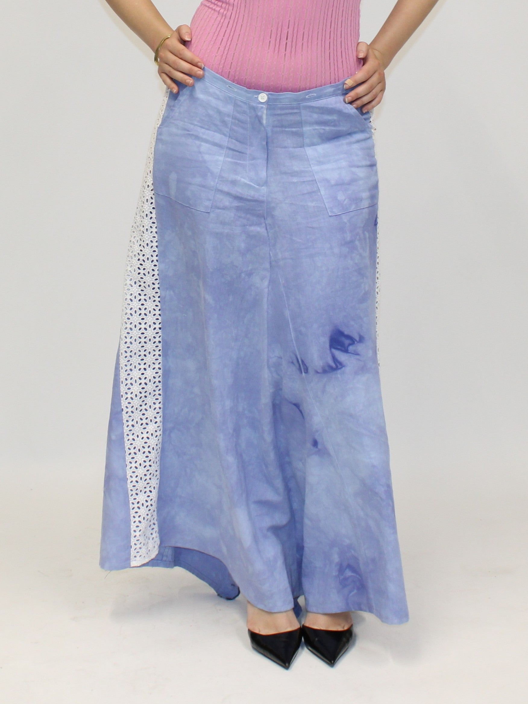 Tie-dye lace